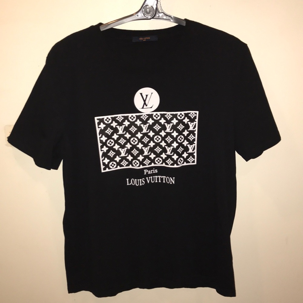 Louis Vuitton high fashion tee-shirt